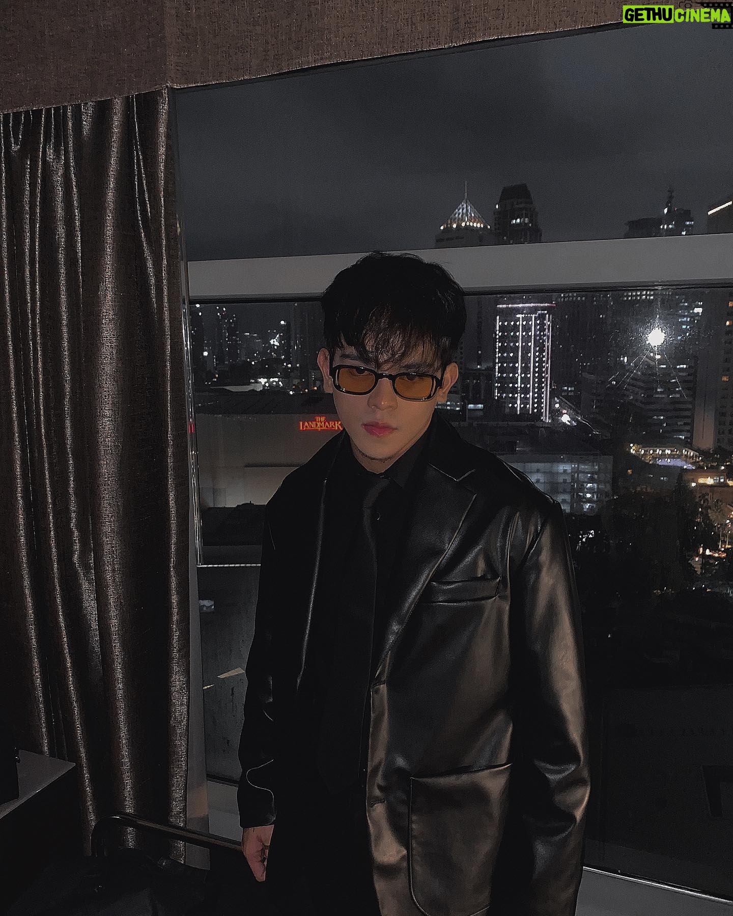 Miggy Jimenez - 3 Likes - yours truly.
had a hard time to complete my leather suit but i was able to do it practically. with a huge help from my brotha jelo to prep and a place to crash in haha, mama jett for the finishing touches, and tommy kuya jay for taking pics solid kayo. it was a good night met new faces. grateful for this experience thank you. x
#abscbnball2023