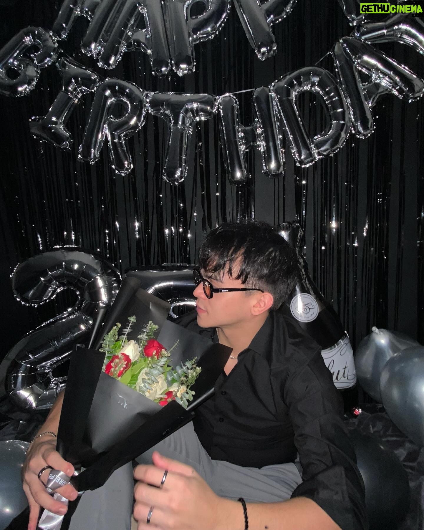 Miggy Jimenez - 3 Likes - twenty fine
thank you life ♡