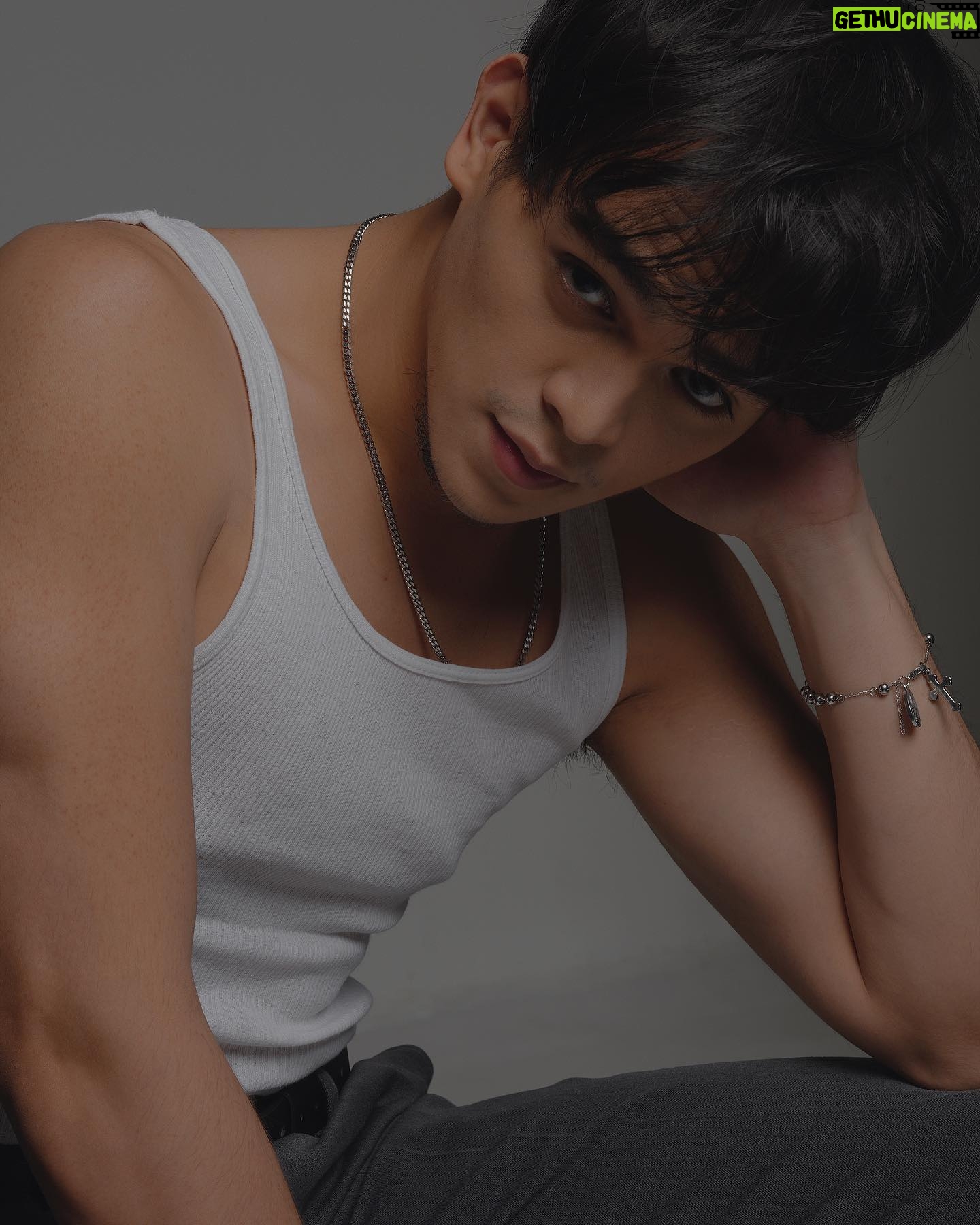 Miggy Jimenez - 3 Likes - the lost files
i know (super) late post but thank you @jaysonisaac_ solid shoot! til next time and thank you direk @percinotpercy appreciate u always. x