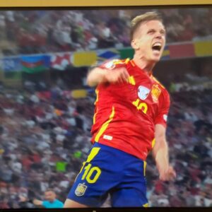 Miguel Ángel Revilla Instagram - España da vuelta al partido y se pone por delante 2-1