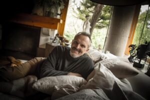 Miguel Bosé Instagram - QUE NADIE COMO TÚ ME SABE HACER CAFÉ. 

#morenamia #miguelbose