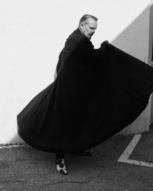 Miguel Bosé Instagram - LIBRE … LIBRE DE TEMORES 
LIBRE YA DE AMORES … LIBRE!!!!!!!