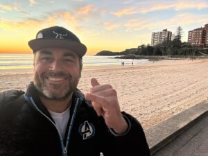 Miguel Maestre Instagram - Ice ice baby 
Looooooving the lake of manly to swim so flat and beautiful 
Find something that is good for you that gets you fired up and do it first thing in the morning and then just conquer the day 
@boldandbeautifulswimsquadmanly huge Friday crowd … lots of wetsuits 🤭🦈 #spanishmackerel