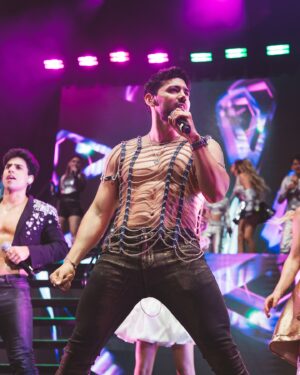 Miguel Martínez Instagram - No puedo creer que ya se va a cumplir un mes de compartir con ustedes en mi segunda casa #Monterrey ! 

Gracias por las fotos @carlos_rdzph ✨