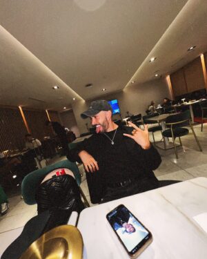 Miguel Martínez Instagram - LEYENDAS ✨
Siempre juntos, siempre unidos.

En 2009 dimos 6 conciertos totalmente llenos en la Arena Mty y hoy volvemos a cantar como “Atrévete a Soñar” junto a nuestros dosmileros por siempre.