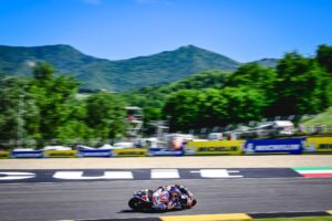 Miguel Oliveira Instagram - Dia de corrida em Mugello. Arrancamos em P11. Avanti! 💪🏼
.
.
Race day at Mugello. P11 on the grid. Avanti! 💪🏼

#turma88