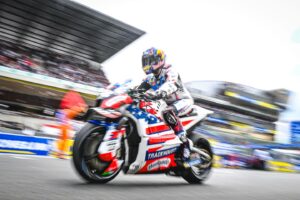 Miguel Oliveira Instagram - Uma pena ter de retirar a mota por um problema técnico…foco na próxima e cabeça erguida sempre! Obrigado a todos os portugueses que vieram até Le Mans prestar um apoio incrível 🙏🏼💪🏼✊🏼
.
.
.
A shame to have to retire the bike due to a technical problem... focus on the next one and head up always! Thank you to all the Portuguese fans who came to Le Mans to provide incredible support 🙏🏼💪🏼✊🏼
#turma88 @trackhousemotogp