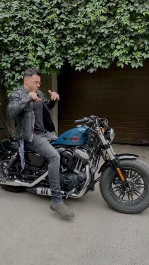 Mikael Aramyan Instagram - Летняя проблема)
