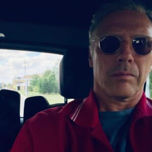 Mikael Persbrandt Instagram - 12 lovely days of family♥️vacation #backtowork #pinewoodstudioslondon #