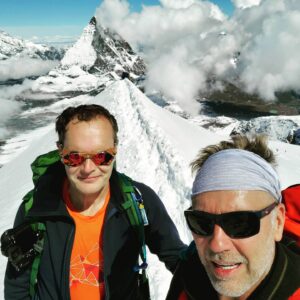 Mikael Persbrandt Instagram - @breithorn 4164...quite hard strait from sea-level...then long travers to hytte Ayas...even harder in the wetsnow
@blackdimond @haglofs @gthulin @andersguide