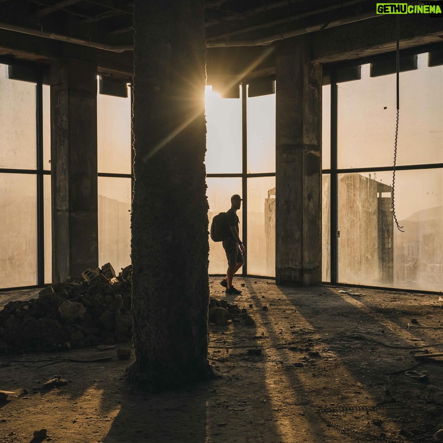 Mike Corey - 3.1K Likes - Swipe for Rooftopping in Venezuela ➡️
Nothing like rust, dust, and sketchy ledges.
I’ve always wanted to try it. I felt rooftopping was an expression of freedom. Solving a puzzle to enter the building, then walking the ledges above a city, feeling like a king for a brief minute before having to find a way back out. Of all all the places this could happen, Happy we could do it with @fpluss1 in Caracas.
This is Parque Central, the highest skyscraper in Caracas. It’s abandoned from floor 27 all the way to 59 due to a fire. On the top, a glass floor helipad, and the best view in the city.
Love to @vidafuria for hosting us. If you want to come to Venezuela, hit them up.
Photos by @rodrigoungaro