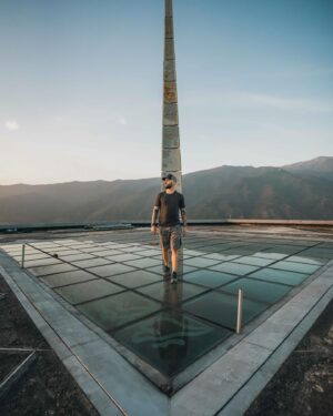 Mike Corey Instagram - Swipe for Rooftopping in Venezuela ➡️ 
Nothing like rust, dust, and sketchy ledges.
I’ve always wanted to try it. I felt rooftopping was an expression of freedom. Solving a puzzle to enter the building, then walking the ledges above a city, feeling like a king for a brief minute before having to find a way back out. Of all all the places this could happen, Happy we could do it with @fpluss1 in Caracas. 

This is Parque Central, the highest skyscraper in Caracas. It’s abandoned from floor 27 all the way to 59 due to a fire. On the top, a glass floor helipad, and the best view in the city.

Love to @vidafuria for hosting us. If you want to come to Venezuela, hit them up.

Photos by @rodrigoungaro