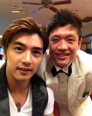 Mike He Instagram - 天哪…兄弟，為什麼….. 中午接到消息到現在都無法相信！上周還開心見到你特地北上來參加我小妹的婚禮，大一同班認識到現在，你總是那麼樂觀善良，熱心助人、常常一起哈啦打屁講幹話、一起打球、最喜歡看你教科書式的投籃神射，我還是無法相信…..R.I.P 兄弟 @wang720521 #王男桂 #永遠的神射手 #永遠的兄弟 #好難受