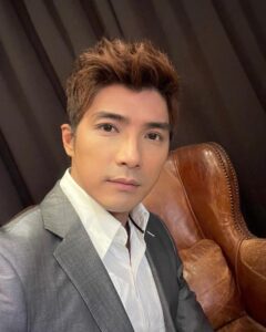 Actor Mike He HD Instagram Photos and Wallpapers September 2022