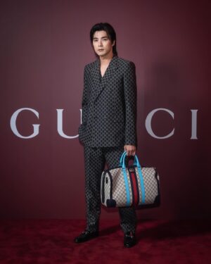 Mike He Instagram - 「GUCCI ANCORA 時尚藝術展演」
■ 展期：2024/4/20(週六)至6/30(週日)
■ 時間：10：00 – 18：00 (週一休館)
■ 地點：臺南市美術館1館（臺南市中西區南門路37號）
■ 預約參觀方式: 請至GUCCI LINE官方帳號完成預約即可免費入場 #Gucci #GucciAncora #GucciSS24