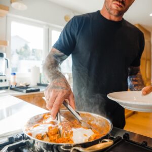 Mike Pyle Instagram - Cold weather comfort at its finest 🙌🏻 What’s your favorite cold weather comfort food? #GoodThingsTakeTime