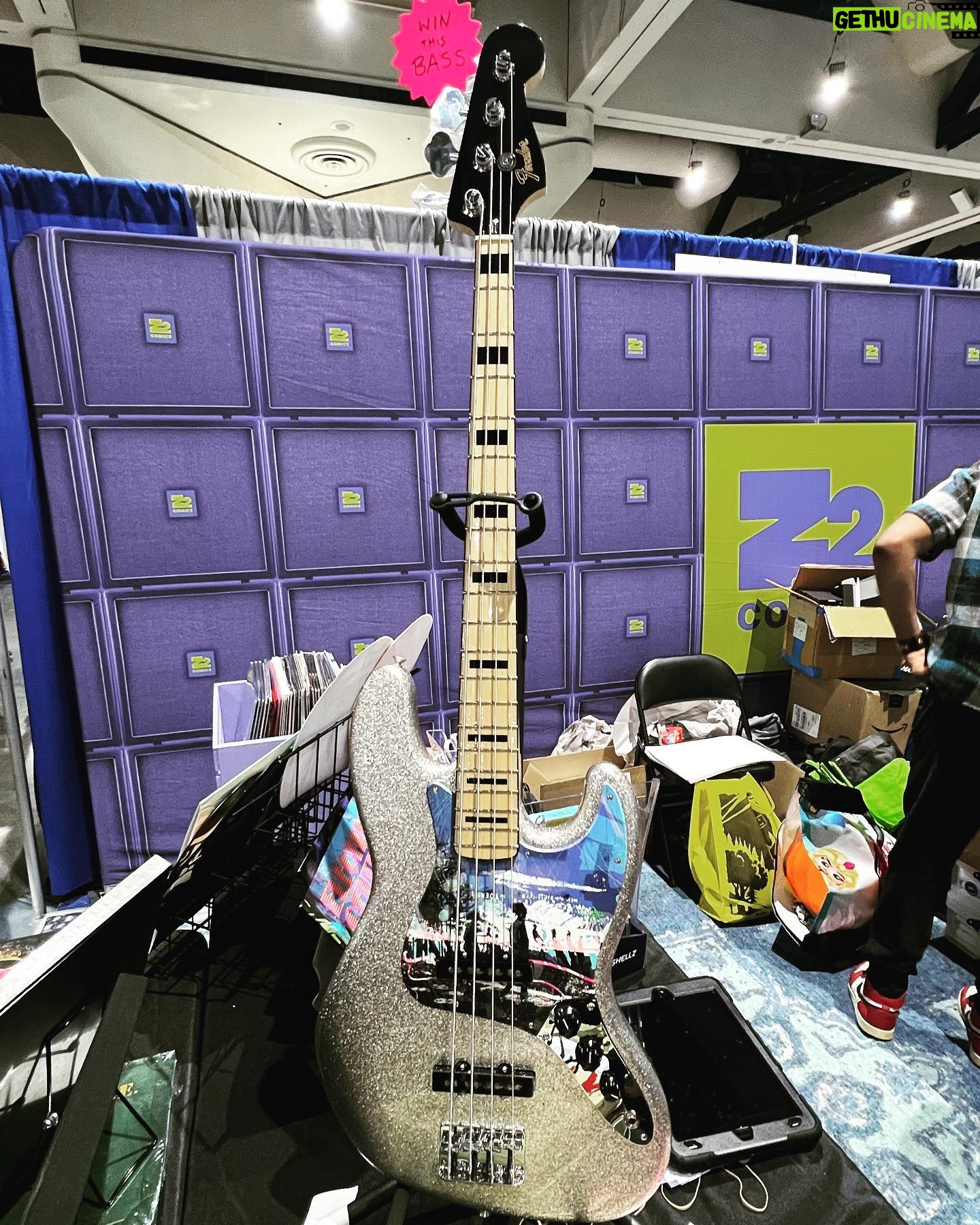 Mikey Way - 62.6K Likes - @comic_con 2023 was phenomenal!Bumped into some old friends & made a bunch of new ones. Thank you to everyone who took the time to say hello - it truly means the world to me! Let’s do it again next year 🙌