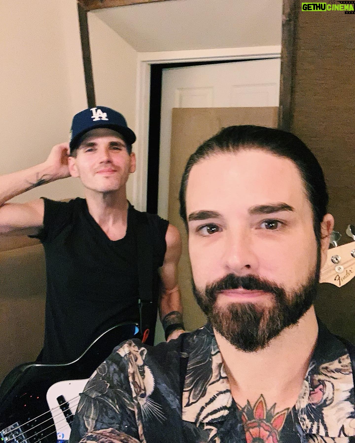 Mikey Way - 57.4K Likes - I’ve know @chris_carrabba - @dashboardconfessional for quite some time. We FINALLY got to work on something pretty awesome together 🙌🙏