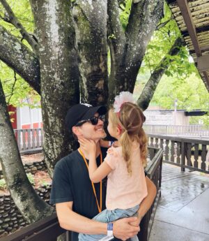 Mikey Way Instagram - One of the greatest joys in my life is fatherhood, and this here is the little moonbeam that started it all. Happy Birthday to my unicorn princess - Rowan Louise! I love you endlessly❤️🎂❤️