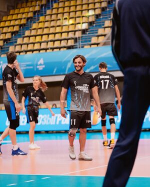 Mikhail Bashkatov Instagram - Привет, друзья.
До чемпионата мира по волейболу среди мужских команд FIVB, который пройдет в России, остается всего год!
По этому поводу 26 августа 2021 года я принял участие в матче по волейболу!
Не смотря на то что я играл в волейбол с коллегами, с олимпийскими чемпионами и настоящими волейбольными профессионалами, я убедился в том, что волейбол это игра доступная всем и каждому. Яркая, динамичная, зрелищная и очень азартная. Любите волейбол, смотрите волейбол  и играйте в волейбол.
Чемпионат мира будет проходить в десяти городах – эта аналогия проведения ранее прошедшего в России Чемпионата мира по футболу.
Обратный отсчет дан – теперь пришло время яркого волейбола по всей стране. Города объединились, чтобы организовать самый длинный волейбольный матч, который впервые будет сыгран в нескольких часовых поясах, а эстафета волейбола прокатится по российским регионам от Красноярска до Калининграда на расстоянии 5000 км и завершится красочным матчем в Москве.
@russia2022 @moskomsport
 #russia2022  #московскийспорт