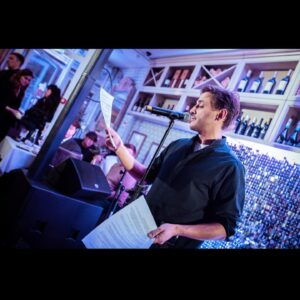 Mikhail Bashkatov Instagram - В преддверии праздников имел счастье, в очередной раз, разделить «Сон в зимнюю ночь» с Фондом Константина Хабенского @khabensky_fund, коллегами и  филантропами. 😇

Собрались не зря - собрали 4.3 млн для детей. И дело тут даже не в сумме. Как метко сказал сам К.Ю.: «Дети, которым помогли, идут в эту жизнь со знанием того, что можно помогать тем кого ты не знаешь»! 🤭 

Ну а мы что? В силу возможностей и таланта читали стихи и прозу))... хотя нет, СТОП! Креативное агенство Тритамата @tritamata, частью которого я имею честь быть, пожертвовало в фонд 500 т.р.! Всех с наступающими! 

#сонвзимнююночь #фондхабенского #тритамата