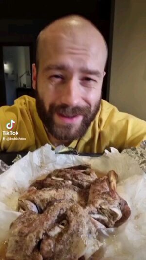 Mikhail Kshishtovsky Instagram - Оплата золотыми дублонами!