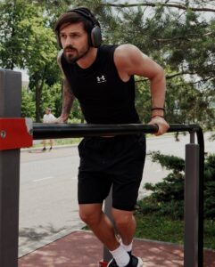 Mikhail Reshetnyak Most Liked Photos and Posts