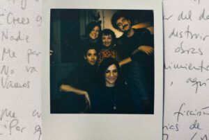 Miki Esparbé Instagram - La Felicidad en #LosPálidos

Equipo maravilla capitaneado por la infinitamente talentosa y admirada @lucia_carballal ✨✨✨✨✨

Hoy estrenamos, hasta el 26 de marzo nos vemos en el @centrodramaticonacional 

📸 (1 y 3) : @luzsoria.ph 

•••••••••••••

Escenografía: @aameloni 

Iluminación: @palomap79 

Vestuario: Sandra Espinosa

Sonido: Sandra Vicente

Ayudante de Dirección: @raquelsalarcon 

Ay. Escenografía y vestuario: @igone_teso 

Fotos: @luzsoria.ph 

Videoescena   fotografía   fotos cartel: @barbarasanchezpalomero 

Maquillaje y peluquería vídeo: Milena Bono

Diseño cartel : @equiposopa 

••••••••••••••