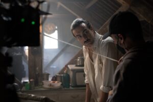Miki Esparbé Instagram - #UnHombreDeAcción ya en @netflixes 💥✊🏻

📸: @vivesquim