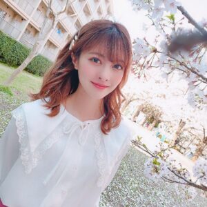Miki Hashima Instagram - アイコンかえましたよっと

桜の花言葉みたいに
優雅な女性になりたいわね🥴💓🌸 #桜