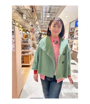 Miki Sakai Instagram - 本日放送！　TBS「ララLIFE」

夢が叶いました✨ぜひぜひご覧ください！

#酒井美紀#muaproduction#湘南#女優#tbs#ララlife#ダッチオープン