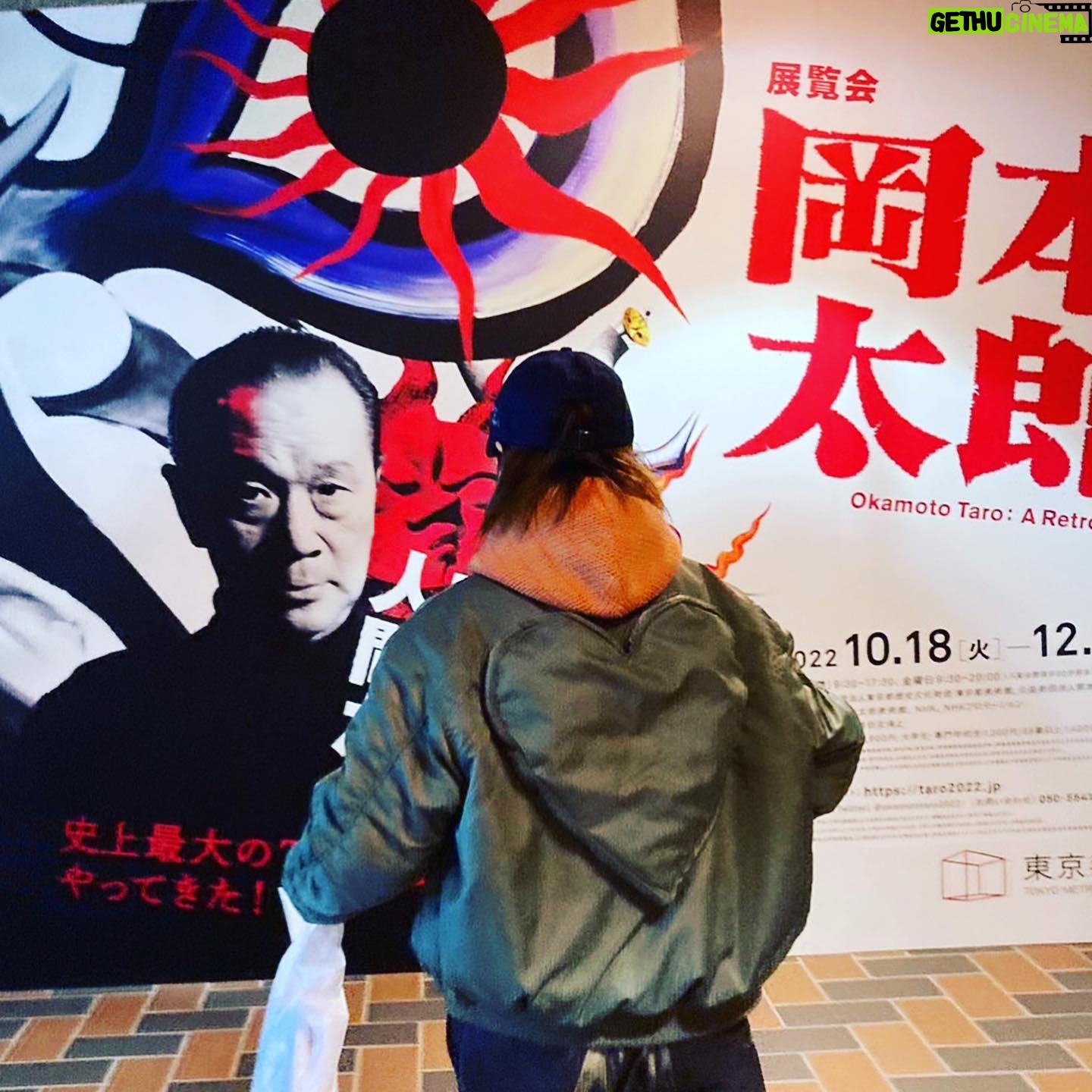 Miki Yakata - 456 Likes - 太郎さんに駆け寄るわし
TAROMANはやっぱりデタラメにかっこよかったです
#TAROMAN
#岡本太郎展
#シャッター押す時にちょうど飛行船が目線に来がち
#岡本太郎にであう旅