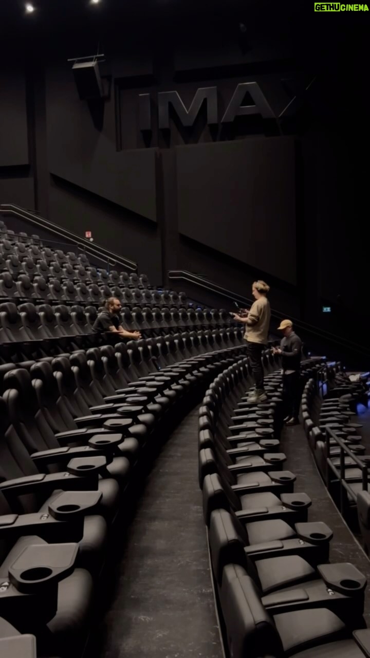 Mikko Parikka - 1K Likes - Käytiin Finnkinon frendin @haagahelia kanssa viettämässä TET-päivä Itiksen teatterilla😂 Lisää tosta hauskasta päivästä löytyy @finnkino_fi tubekanavalta uusimmasta Finnkino & Friends jaksosta💪