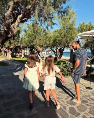 Mikko Parikka Instagram - On lomailtu 🌞❤️