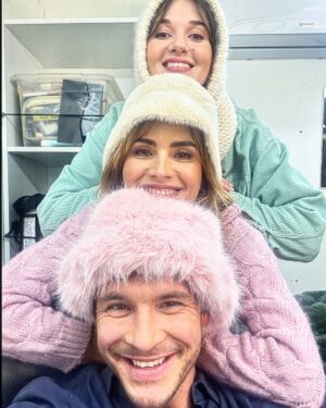 Mikołaj Roznerski Instagram - Co trzy głowy to nie jedna 😜
Mocna żeńska Ekioa na głowie .. może każda coś podpowie 😜