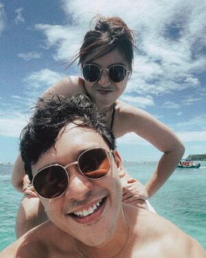 Mikoy Morales Instagram - Yung ang ganda ng build up tapos di ka nakasama sa main event kasi nakalunok ka ng tubig dagat. #BoracayToBeroccay #NagHappyHourNgHydrite
