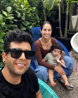 Milciades Cantillo Instagram - Son mi todo, mi mejor San Valentín 🏹💘 Los amo  @taniaeroa #LiamCantilloRoa #Nice