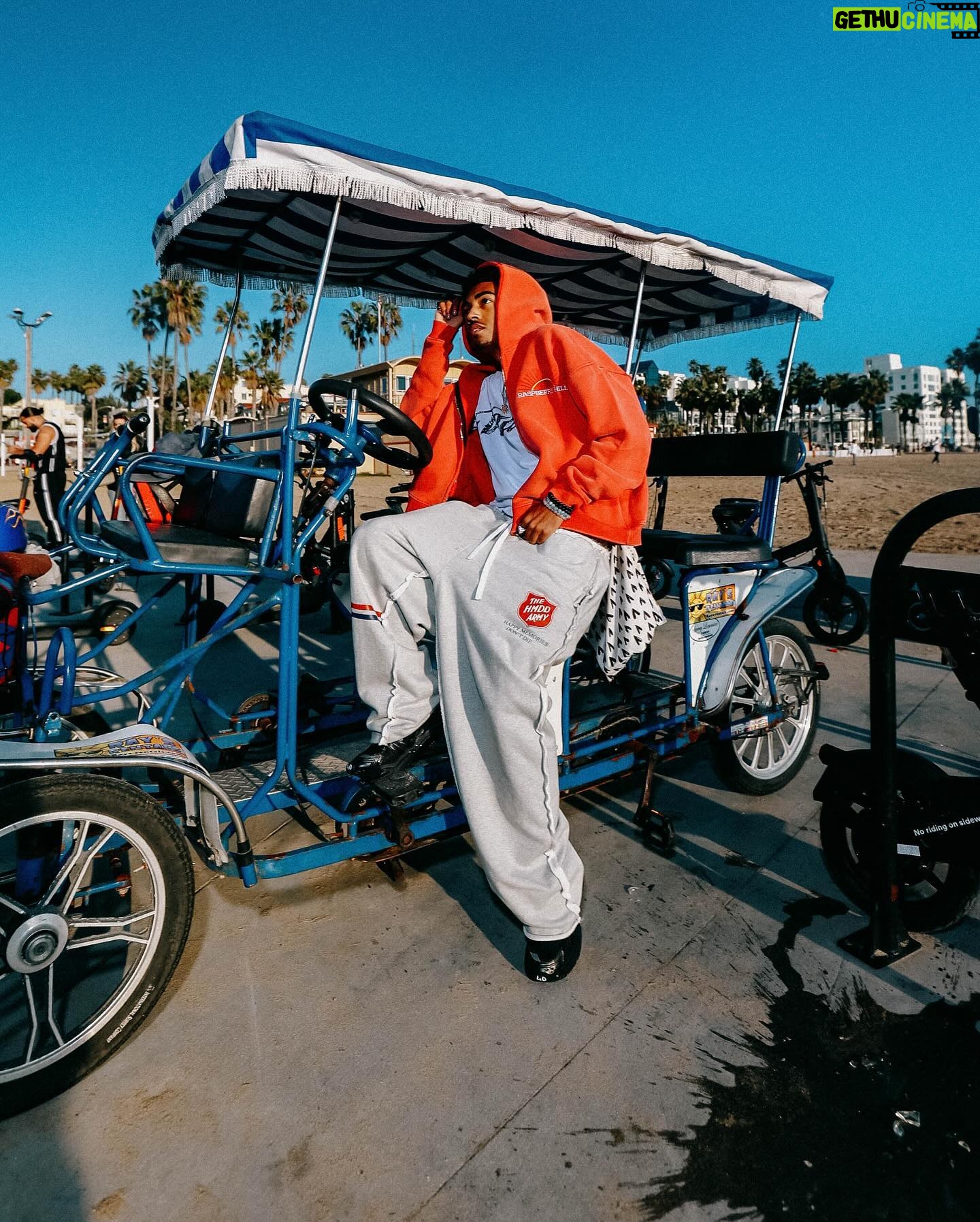 Miles Brown - 157.8K Likes - 19