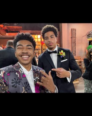 Miles Brown Instagram - Happy Bday to the goat!! Love you forever big bro #JordanYear @marcusscribner