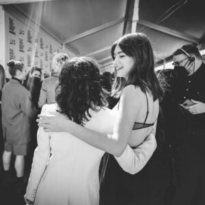 Mimi Cave Instagram - When @freshmovie came out a little over a month ago(!) we premiered the film in a theater and there was truly no greater joy. Highlights include: I didn’t fall on my face, @xtinawhatever and @athena_atelier who costume designed the film together finally met in real life, Pawel and @stevekrasznai surprised me and I ugly cried, my family got to see that I do indeed have a job, @brettdier wore tie-dye, so many amazing people traveled far and wide to attend:)

Thanks to everyone who came and supported! The whole week was a joyful blur. Thank you @searchlightpics for making the premiere such a special night and thank you @filmindependent for letting ya girl join in on the fun this year. I promise more bts pics still coming soon … love ♥️

*thanks @jdmorden for the video in the last slide 🤘🏼