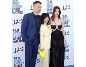 Mimi Cave Instagram - When @freshmovie came out a little over a month ago(!) we premiered the film in a theater and there was truly no greater joy. Highlights include: I didn’t fall on my face, @xtinawhatever and @athena_atelier who costume designed the film together finally met in real life, Pawel and @stevekrasznai surprised me and I ugly cried, my family got to see that I do indeed have a job, @brettdier wore tie-dye, so many amazing people traveled far and wide to attend:)

Thanks to everyone who came and supported! The whole week was a joyful blur. Thank you @searchlightpics for making the premiere such a special night and thank you @filmindependent for letting ya girl join in on the fun this year. I promise more bts pics still coming soon … love ♥️

*thanks @jdmorden for the video in the last slide 🤘🏼