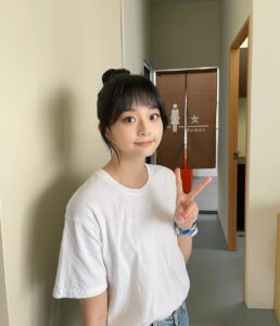 Actress Mimi Shao HD Instagram Photos and Wallpapers October 2023