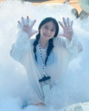 Mimi Shao Instagram - -
📍Columbia Pictures Aquaverse
在這裡又找回小時候的自己了💙
大家一定要來這間水樂園玩！！！