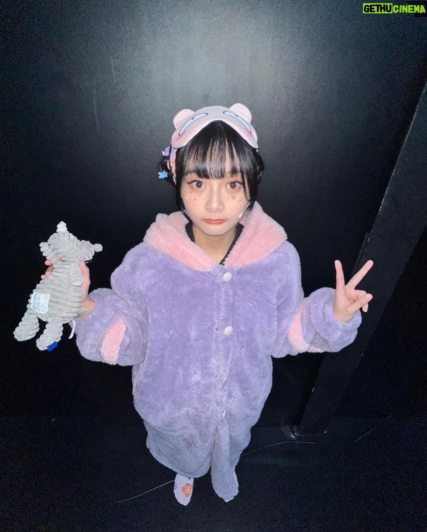 Mimi Shao - 1.8K Likes - -
大家都超喜歡我苦魯第一套造型😎✨
我也很喜歡 因為可以走到哪睡到哪
٩(˃̶͈̀௰˂̶͈́)و💜💜💜💜💜