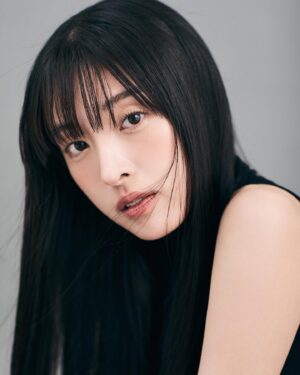 Min Ha-ram Instagram - 안녕, 오랜만 하라무🤟🏻

📸 @farstar_studio 
💁🏻‍♀️ @_m._.mir