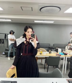 Min Ha-ram Instagram - 🌷
이제야 차근차근 정리해본다,,
나의 레미제라블 나의 코제트
행복했어 앙농,,🤍
⠀
#레미제라블#코제트#민하람