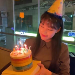 Min Ha-ram Instagram - 태어나서 감사합니다🫶🏻💓