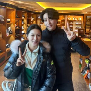 Min Woo-hyuk Instagram - #브릿지스톤사랑나눔자선골프대회 
#브릿지스톤골프

날씨는 추웠지만 가장 따뜻했던 하루
정말 멋진 프로님들과✌️
석교상사 이민기회장님 🫶