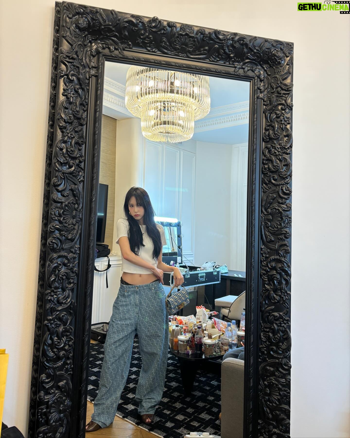 Mina Myoui - 2.4 Million Likes - @fendi @harpersbazaarjapan