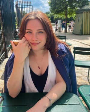 Mina Sundwall Instagram - another beverage, you’re welcome